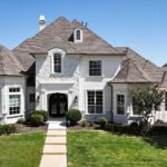 Make brick and stone look like they belong together with Masonry Flat and Venetian Glaze—an easy way to create a more balanced exterior.